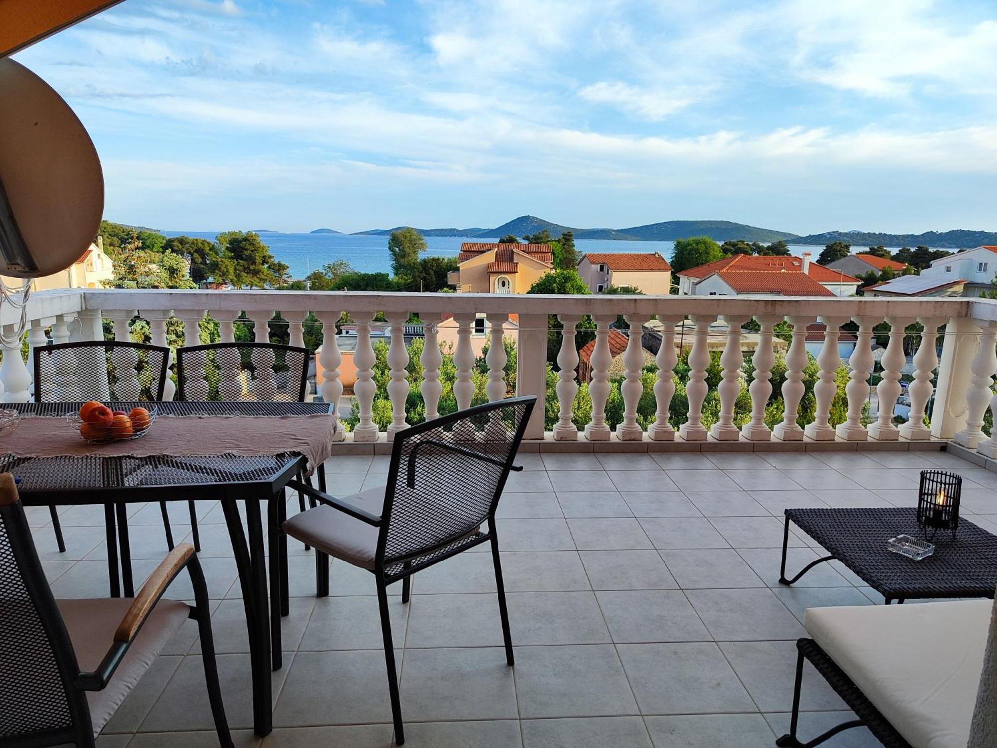 Apartmani Seka Vodice Buitenkant foto