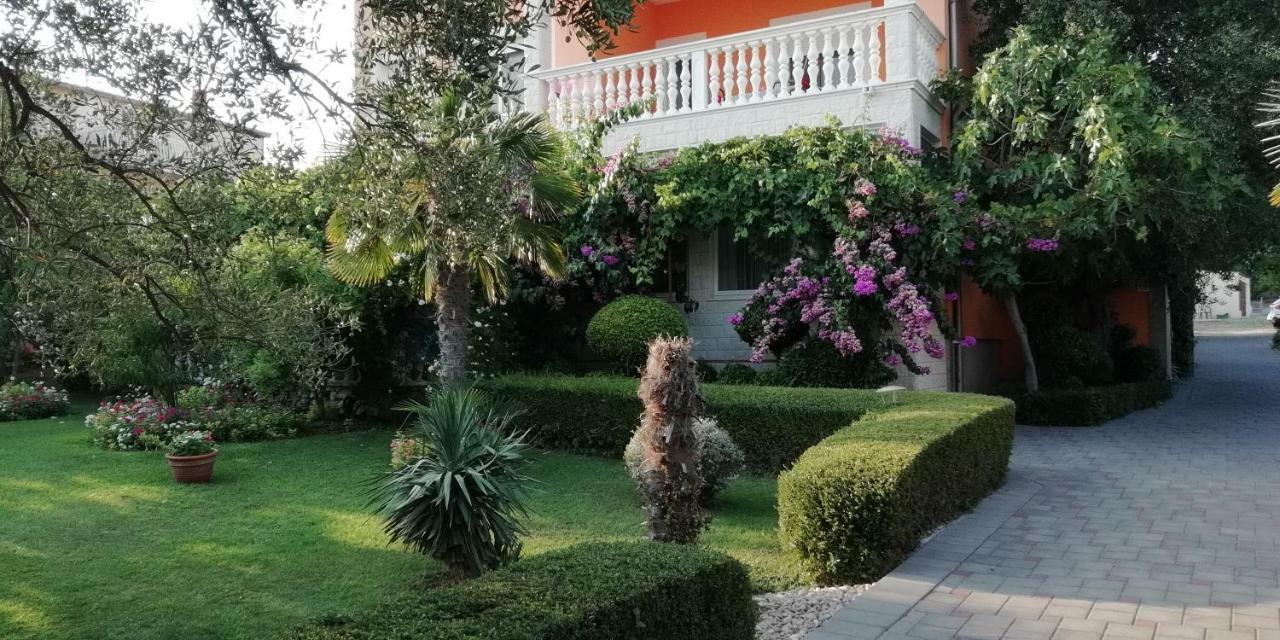 Apartmani Seka Vodice Buitenkant foto